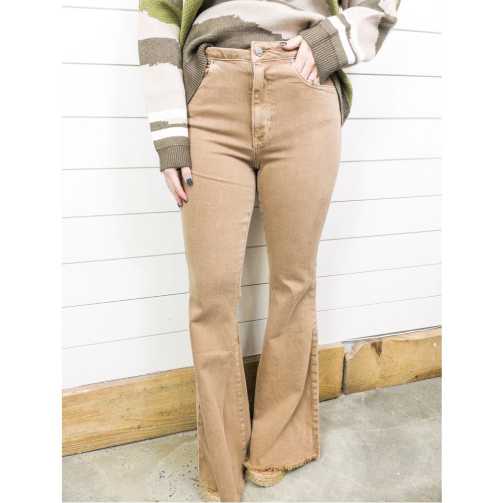 Dear John Vivian Flares in Hazelnut Size 28